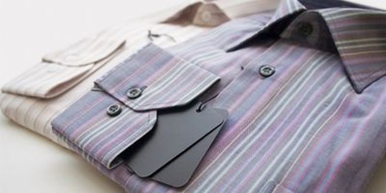 How to Fold a Dress Shirt