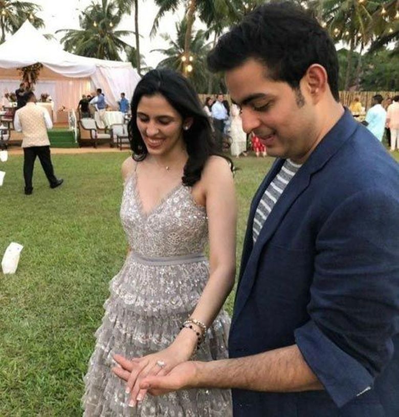 sachin and babi light blue dress Shloka Mehta shines in AJSK custom-made lehenga, exudes best of regalness  at Anant Ambani-Radhika Merchant's wedding main image 1