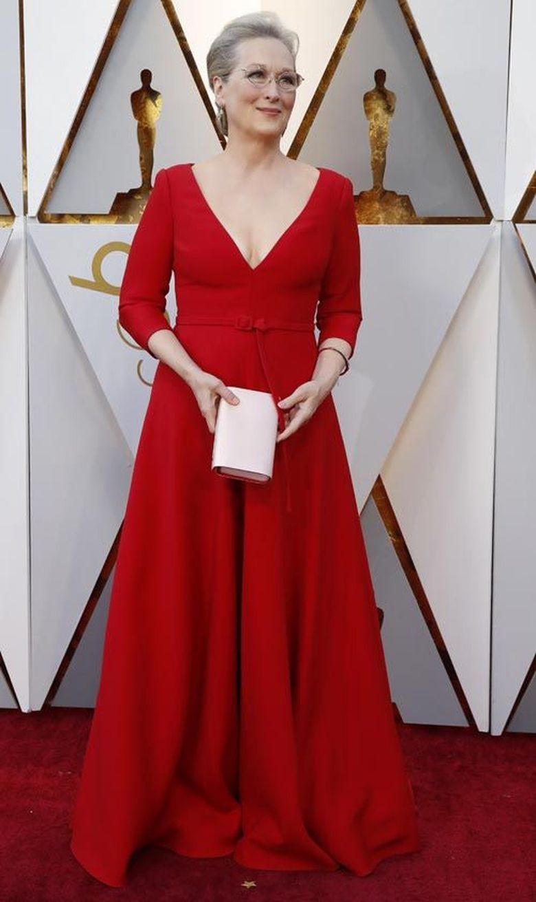 Meryl Streeps Oscar 2018 Look Is Now A Meme Meryl Streeps Oscar 2018 Look Is Now A Meme