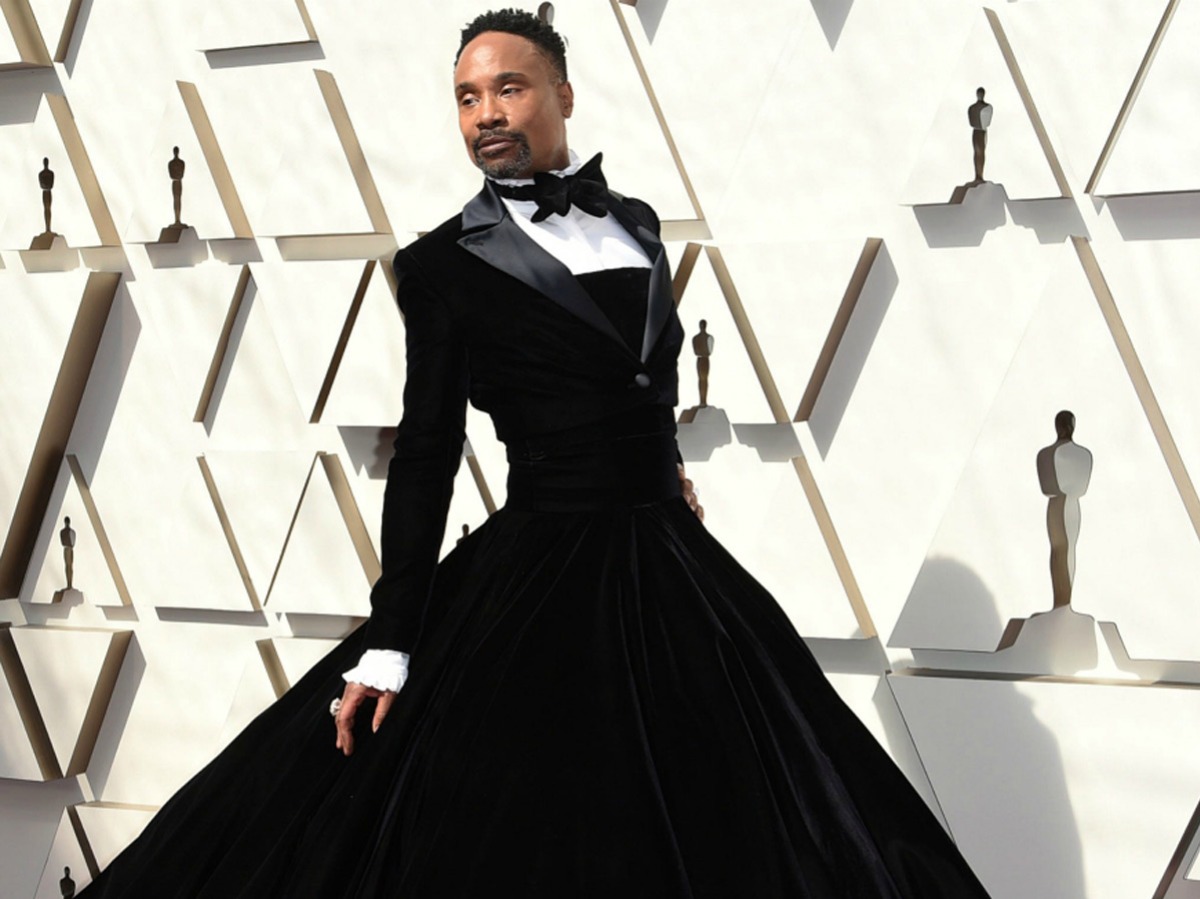 do celebrities keep their red carpet dresses The best examples of celebrities re-wearing red carpet outfits