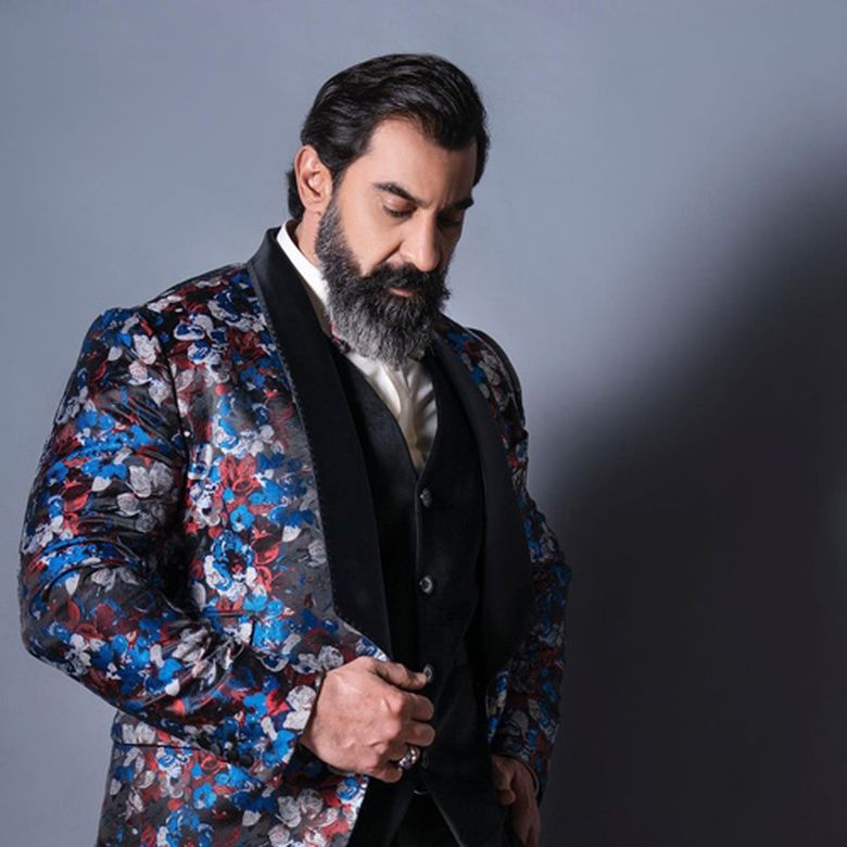 Beard & Moustache Styles For Men With Salt & Pepper Beard That Makes Them Look Super-Dapper Beard & Moustache Styles For Men With Salt & Pepper Beard That Makes Them Look Super-Dapper