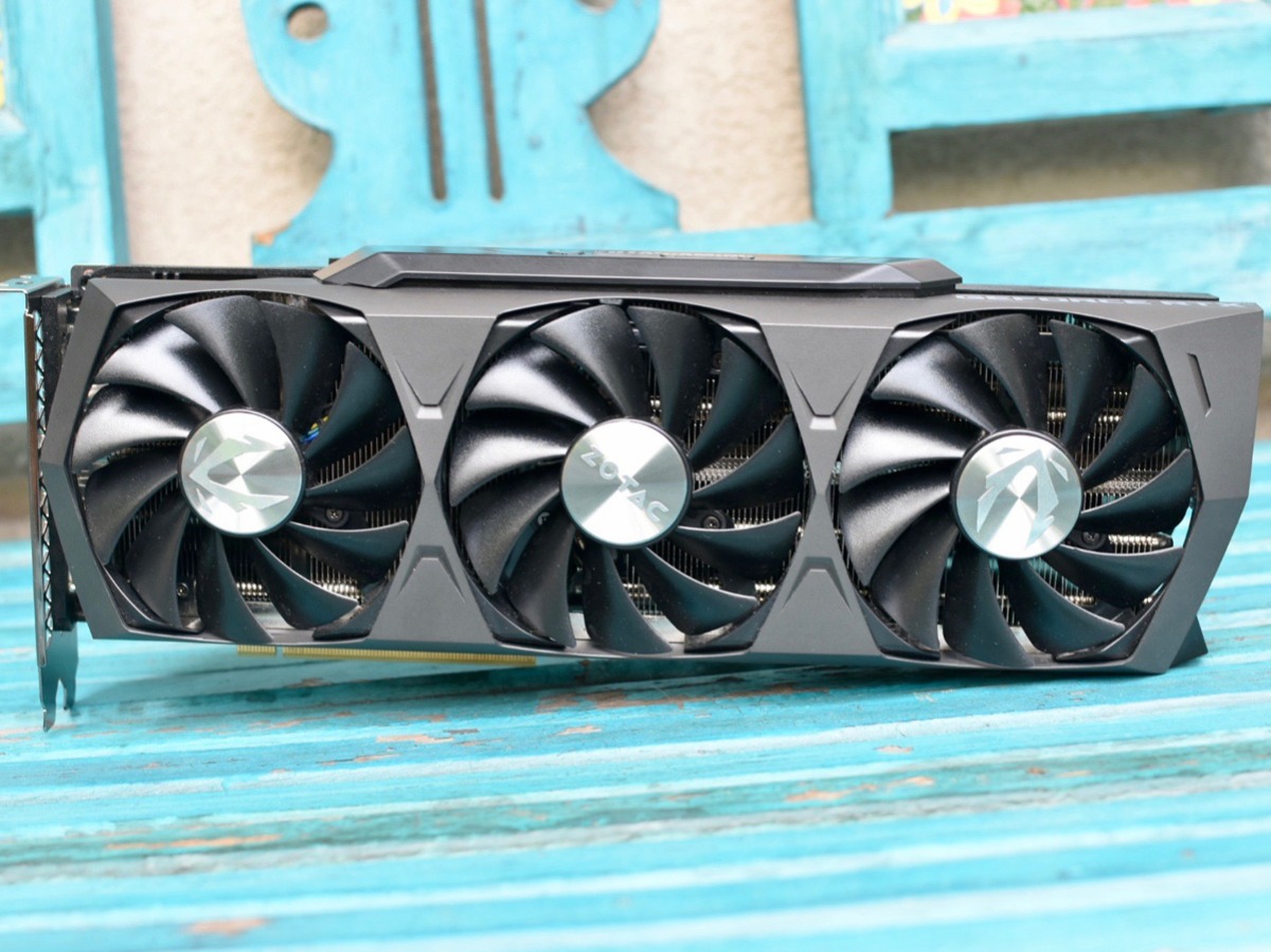 Crypto Miner Using 78 RTX 3080s And Earning Over 19 Lakhs a Month With His  Setup