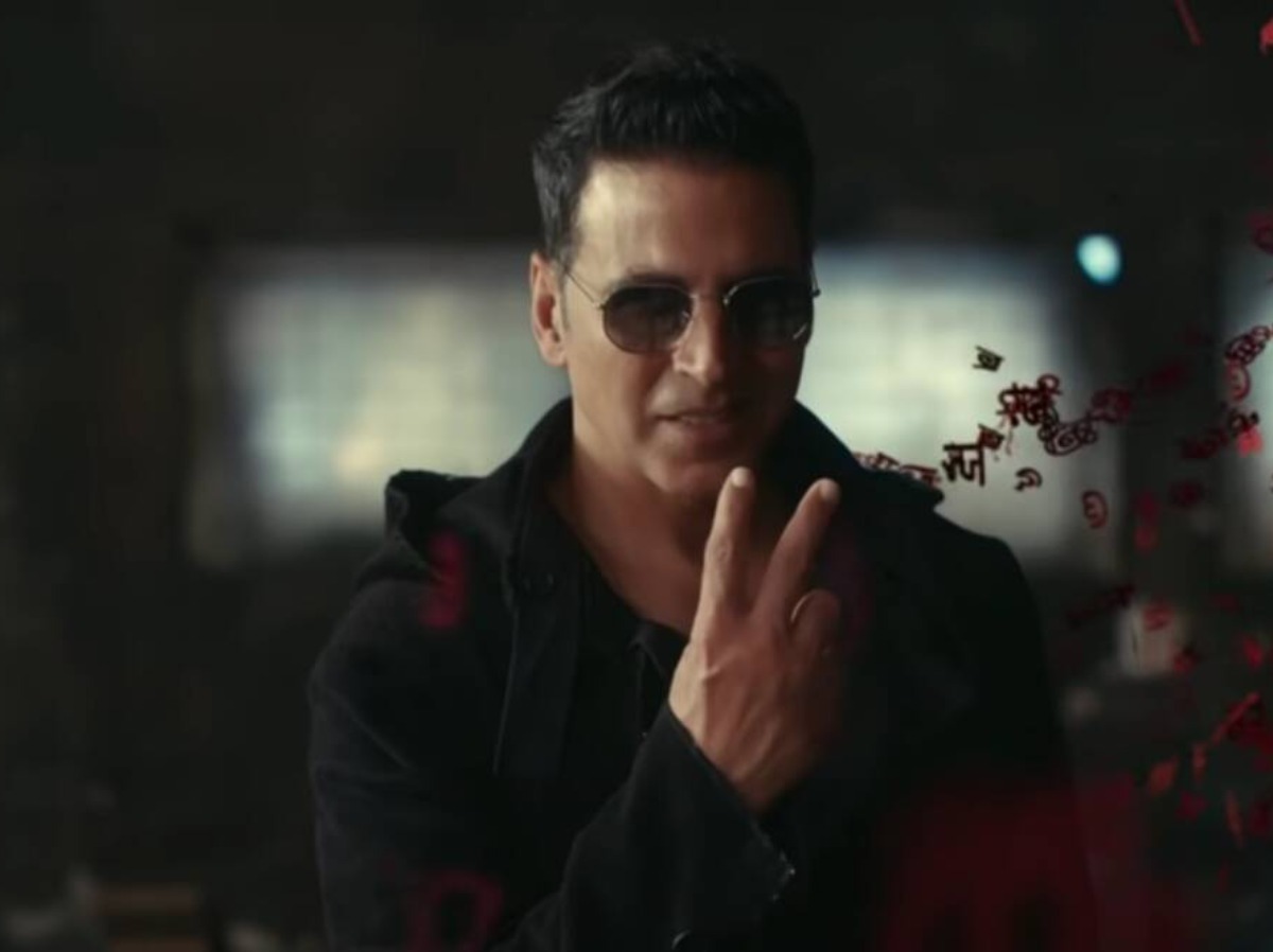 akshay kumar tobacco ads Akshay Trolled For False Claim About Not Endorsing Tobacco As His Old Cigarette  Ad Resurfaces