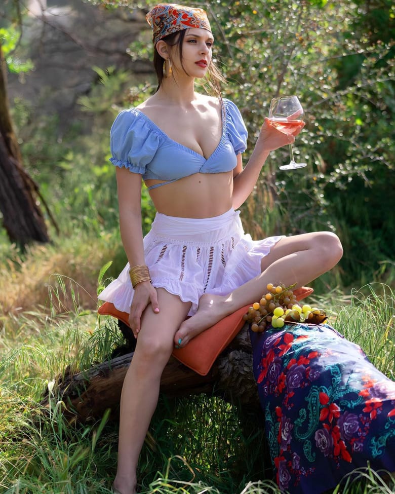 Смотреть порно видео «Киноризишоре» онлайн. Орысша орманда мас балапан сиып кетті