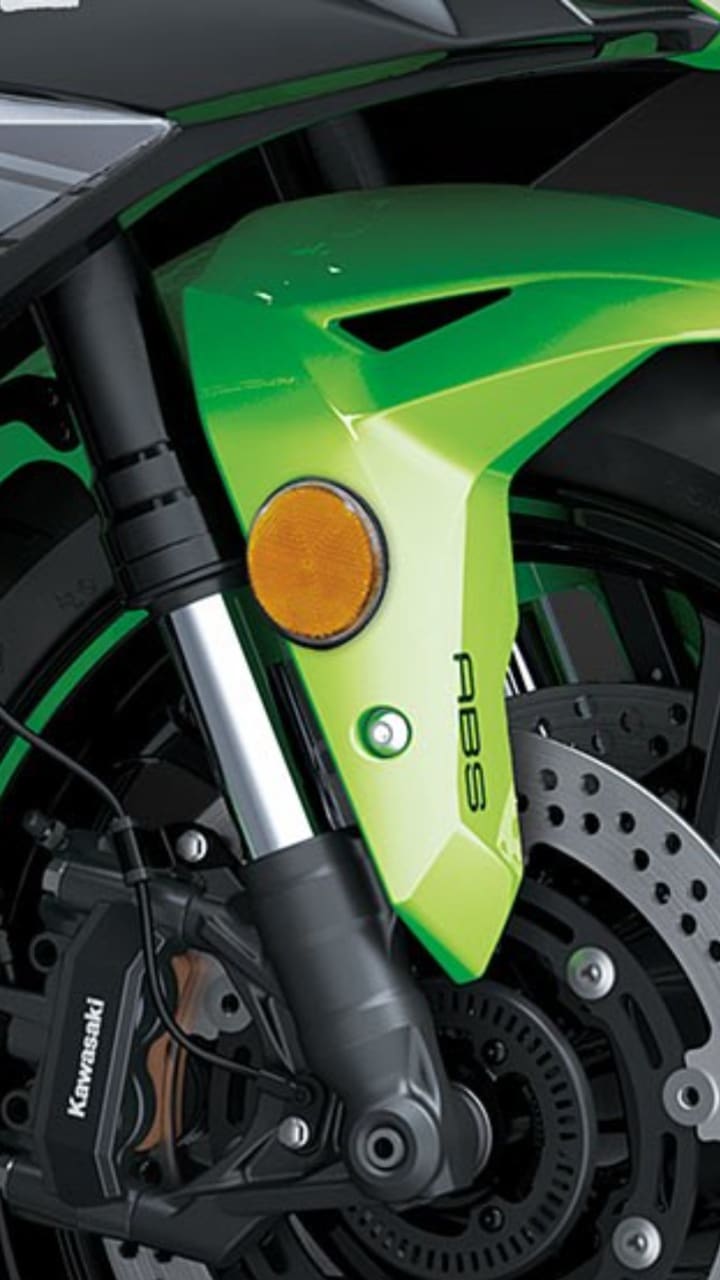 Kawasaki ZX4R To Be Launched In India Soon: Check Features, Price