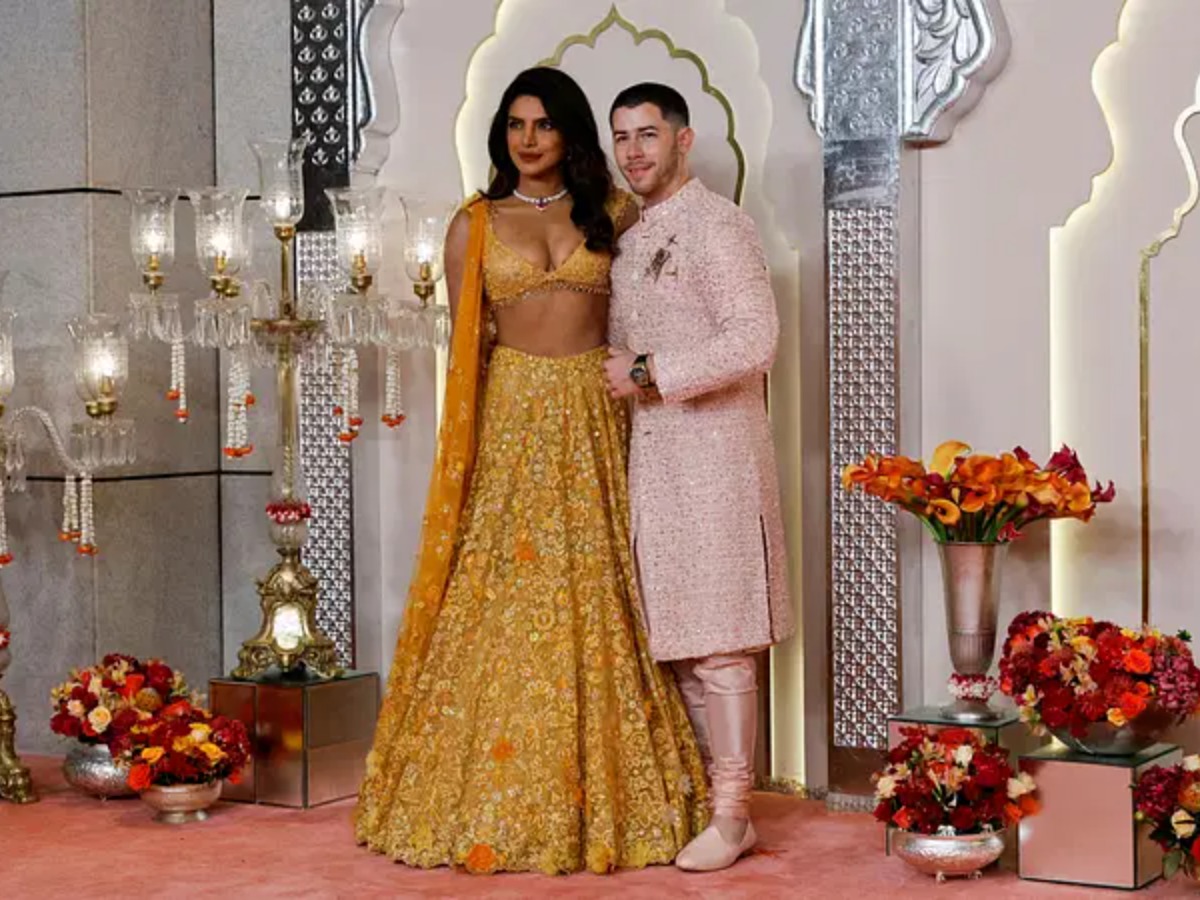 anant ambani wedding dress gold Anant Ambani-Radhika Merchant Looked Regal In Gold, Crystal Dress For Sangeet; All About Their Outfits