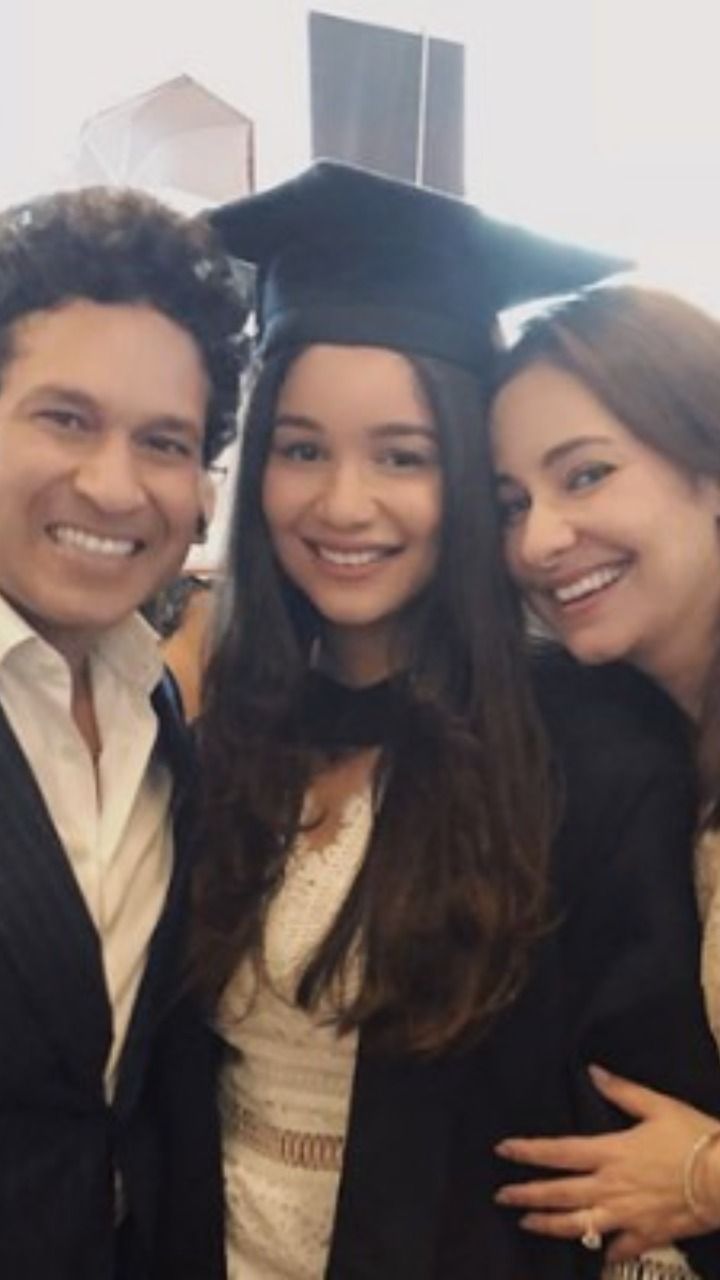 sara tendulkar graduation dress I did what?' Sara Tendulkar's graduation pictures on Instagram take  Internet by storm  See pics!