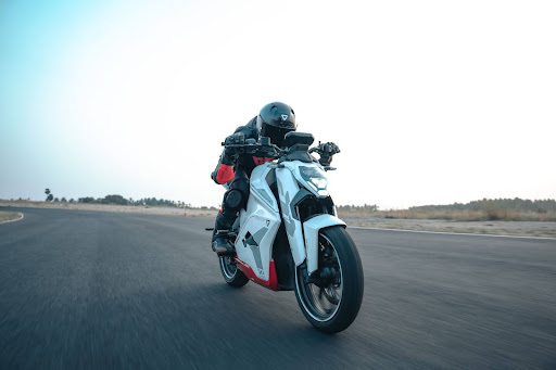 View of Electric Motorcycle Controllers: How They Work - EBIKE Delight