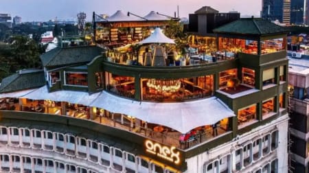 mensxp.com - Somak Adhikari - THIS Bengaluru Restaurant Once Co-Owned by Virat Kohli Shuts Down After Non-Payment of Rent